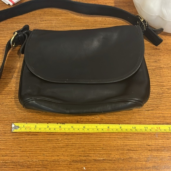 Vintage Coach Fletcher Black Leather Flap Bag - Picture 11 of 14